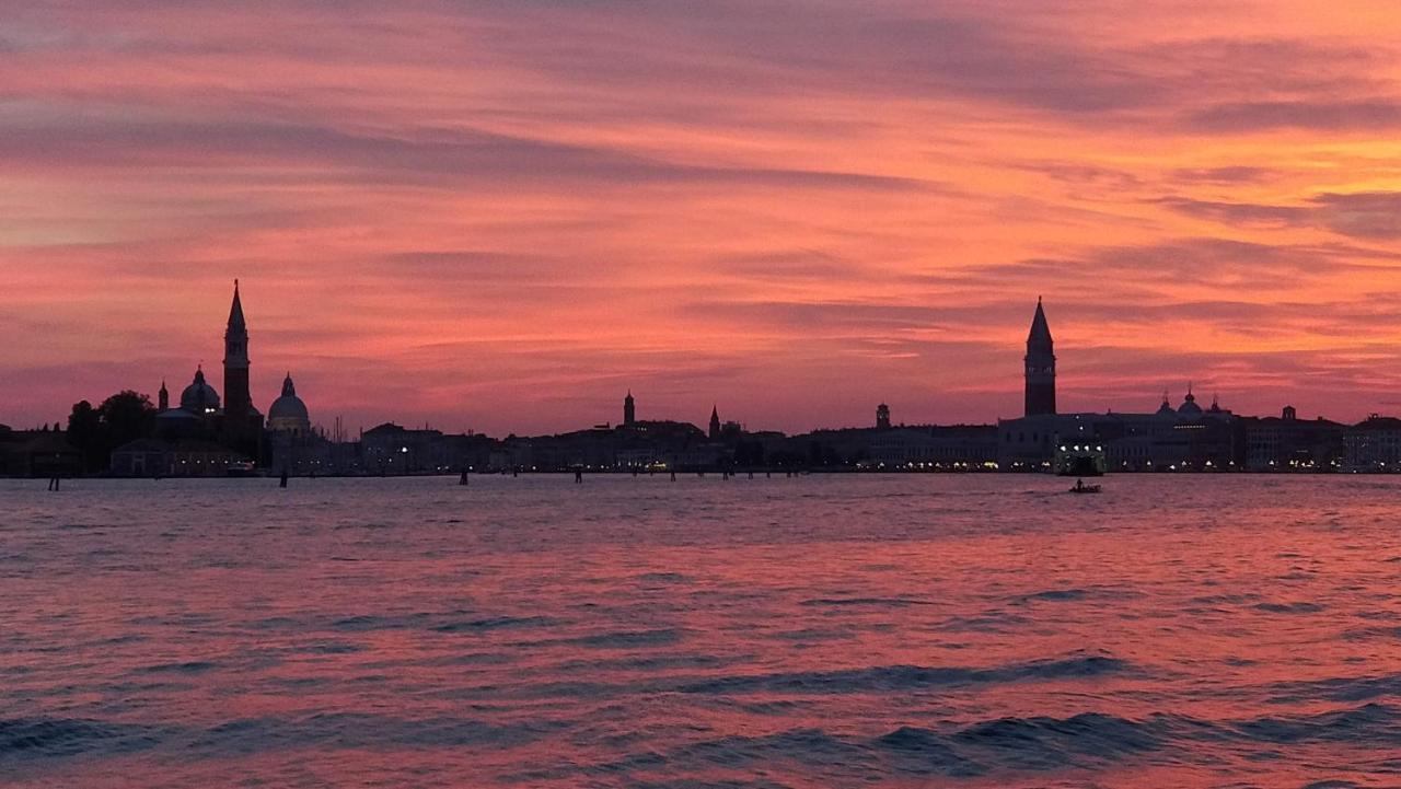 Porte Di Venezia, Tessera Aeroporto ファヴァロ・ヴェネト エクステリア 写真